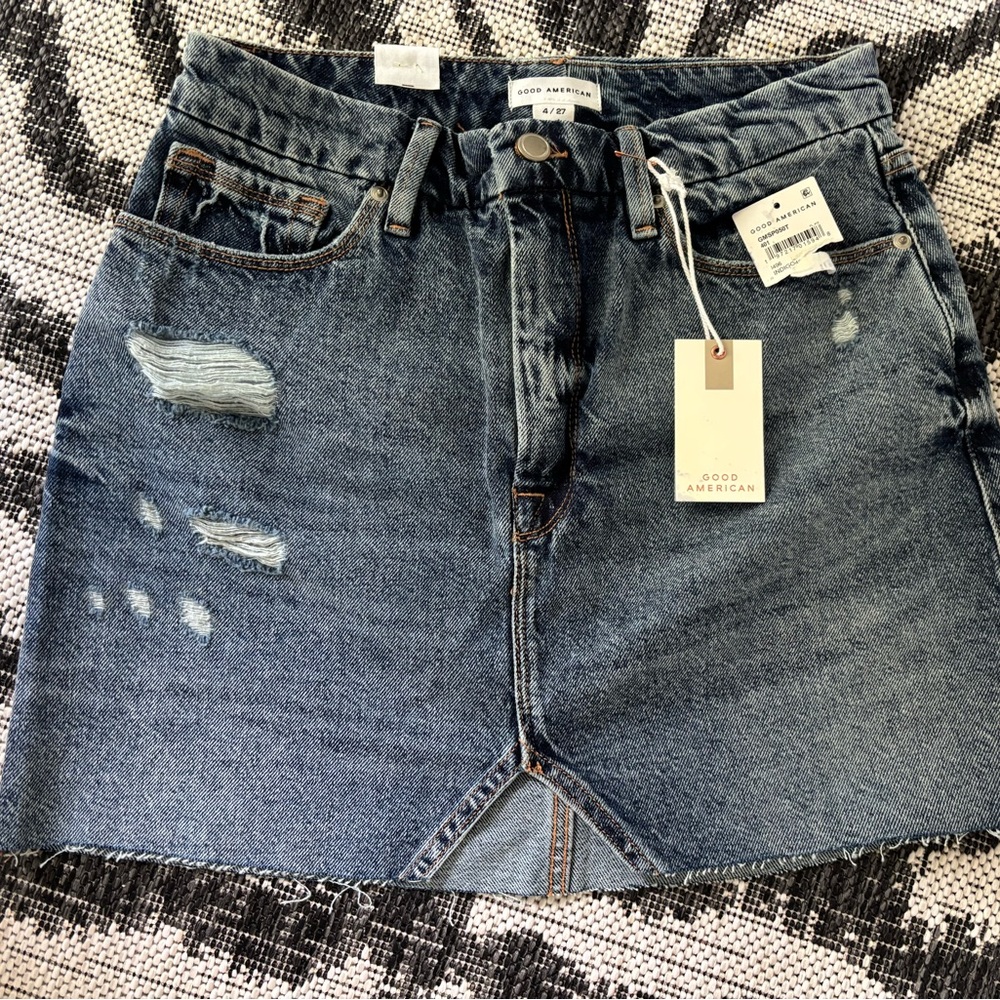 NWT Good American Blue Denim Mini Skirt Sz 4/27